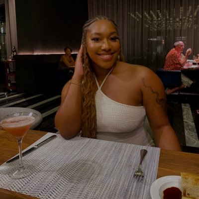 _JuiceMaster_'s profile picture. There’s beauty in my brokenness 🖤 | Instagram:_JuiceMaster_ | Austin Peay State University Alumna