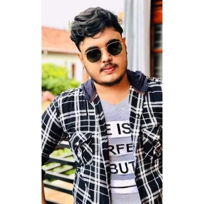 Muzaraf_Munas's profile picture. 