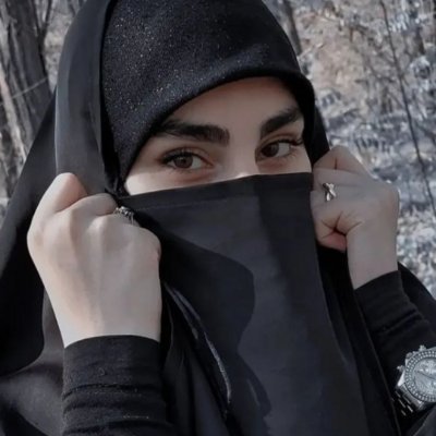 هر کجا که باشـی،
اگر برایِ رضایِ خدا کار کنـی ،
همـانجا الگو خواهـی بود!
•شهیدبروجردی•