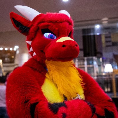 Dragon ☼ Grumpy ☼ Fursuiter  

Message Anonyme : https://t.co/0JPNSS75FV

Telegram : @saphiries