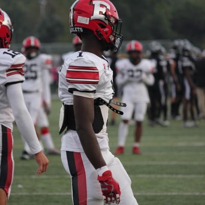 EHS🔴⚫️•IA/Class of 2024/Wrestling 157/Football DB/WR #1/5’11/Gmail:danielzeoh5@gmail.com/ Deadlift:455/Bench:235/Squat:415/Front Squat:295/