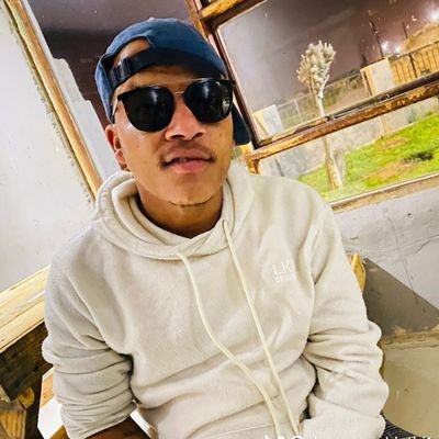 qhinza_3's profile picture. me i always tell the truth, even when i lie👌