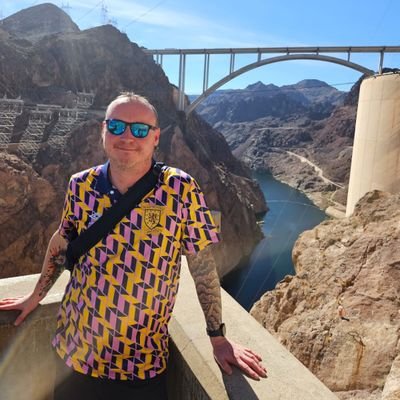 bryleo83's profile picture. 