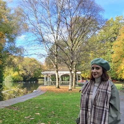Doctoranda | PhD Candidate at U of Granada | Substitute Lecturer at U of Córdoba & Assistant Editor of JACLR | Ecofeminism; Modernism; Hope Mirrlees |
