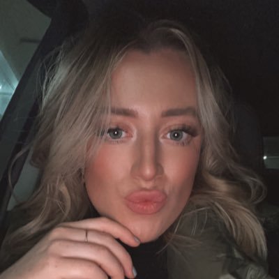 ME 🌲• 23