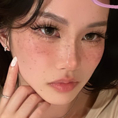 audrey (comms open for emotes)さんのプロフィール画像
