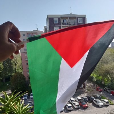 الحمدلله على كل شيء اللهم حياة جديده تغمرها الرضا والسعادة وتعوضنا على كل شيء ممرت بيه من ضراء