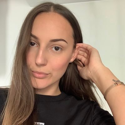 nashtyful's profile picture. 25 | n🤍 half dead but she still look so cute