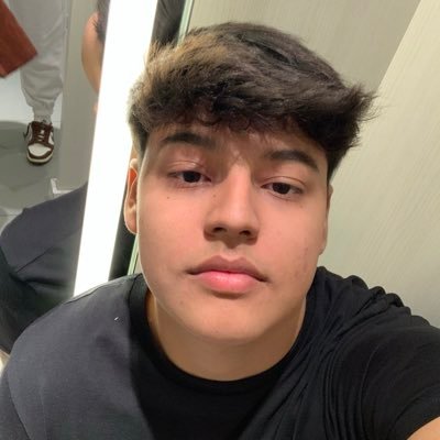 KEVelfv's profile picture. 🦖