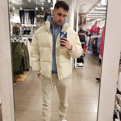daniubeda_'s profile picture. El problema es que pensamos demasiado en lo que pasó y en lo que pasará, cuando lo importante es lo que está pasando.
