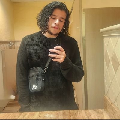 LoopyXIII's profile picture. I ' M    Y O U R    T R A S H    F O L D E R    🚮