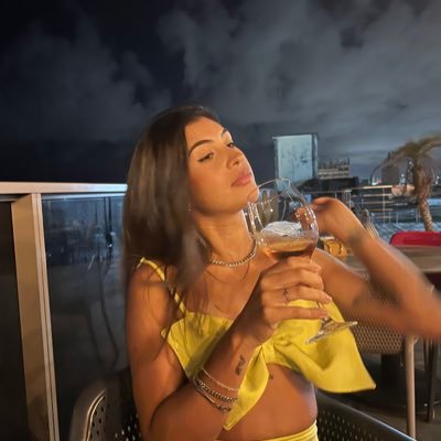 TaisaLins's profile picture. a vida é HOJE