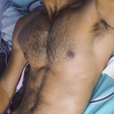 Bisexual Vergón, adicto a los culos sumisos y aguantadores de mujeres o gays pasivos😈 cachondo siempre y con ganas de romper culos, mis vídeos💸👇🏻👇🏻👇🏻