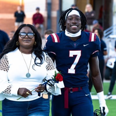 Tompkins high school’24 | Edge/OLB | Height-6’2 Weight-200 40yd-4.5 Vertical-35.5 Email:rotimiolayinka1999@gmail.com| 🇳🇬