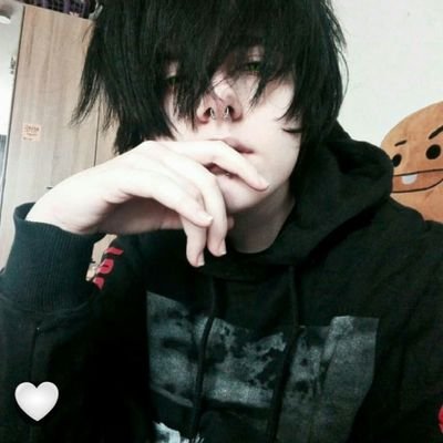 🎶▪️🥃▪️✍🏻& the guys: @AnnaBananaBOTDF @BlakHeart666 @BlueHairedBitch @DeadleeBluEyes
💔Punk Crush lead vocalist💔 D.P. 🖤