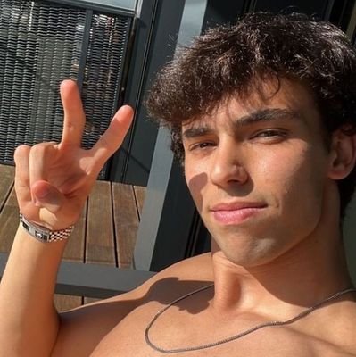 ㅤ ㅤㅤ🌱 𖥻 I'll be okay by why don't we ›. ㅤ ㅤㅤ wdw. 5sos. pepi. frenkie. barça. Louis. Jamie B.Drew. Rudy. Maia. 458. CT. nu. morat (+) = ❤️🩹ㅤㅤㅤ
