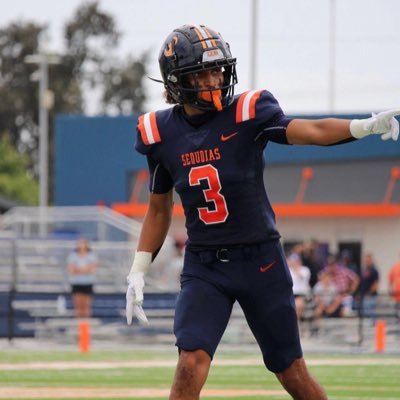 College of sequoias | First team all conference WR 6’1 185lb #3 | GPA:3.41| Grad: spring 24 | ajdixson8@gmail.com | https://t.co/PFF6t6i7fS