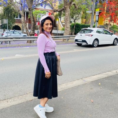 मेरा तन ,मन ,धन मेरा हिंद मेरा वतन बस उसे सम्भालना है भारत माँ की शान को विश्व विजयी बनाना है भगवा मेरी जान बस यही मेरी पहचान जय हिंद ... मोदी भक्त🇮🇳🇮🇳🇮🇳