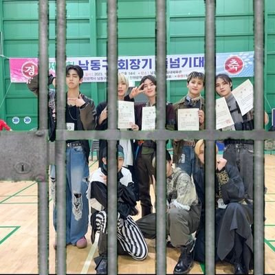 No one is getting bailed
TURNING JAIL | -5 admins- || 1st admin 🦂 | 2nd admin 🦚 | 3rd admin left | 4th admin 🦈| 5th admin 🪁 | 6th admin🍩