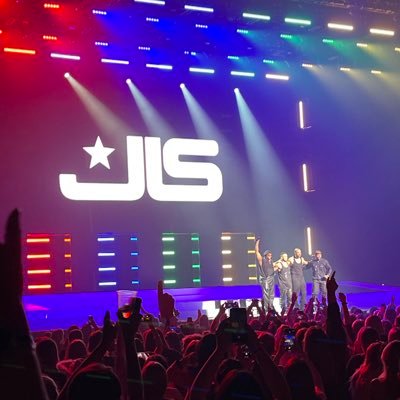 💙💚💛❤️here for JLS