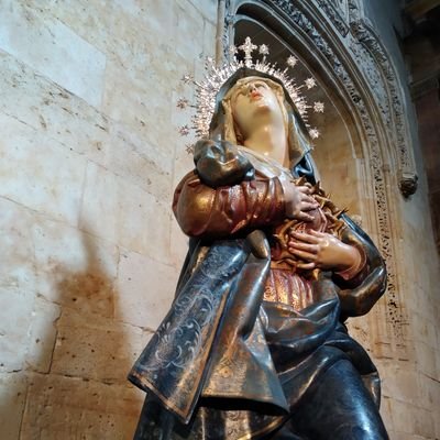 Doctoranda en Historia del Arte en la 
Universidad de Salamanca 📚Entre el Barroco, iconografía y advocaciones marianas ☀️🌙