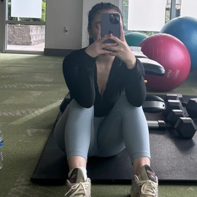 oliviajihananns's profile picture. Dreaming, imagining, and writing my way through life. 💭🌟📝