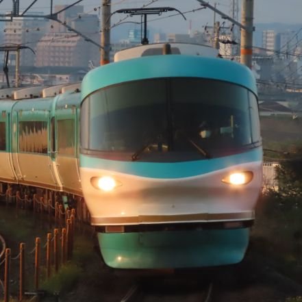 趣味は鉄道関係全般、飛行機や船等も少々、自己満足でやってます。旅行や野球・Ｖリーグ観戦も。 口悪い愚痴等もありますがフォローはお気軽に😁
お気に入りはJR西日本283系。推しは日立10・13、久光5・10、JT5、群銀10・15他多数。
最近は櫻坂46にもハマり推しは藤吉夏鈴・森田ひかる・松田里奈🌸