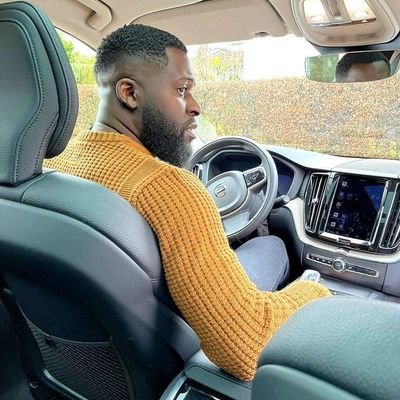 logodesign2403's profile picture. 