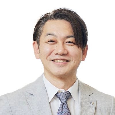 株式会社マネーフォワード 取締役/株式会社クラビス 取締役。一貫してITベンチャー畑(スタートアップ〜一部上場)を約20年。過去から今に至るまでの主な担当領域はセールス・マーケ、事業戦略、人事企画、M&AにおけるPMI等。長野県出身、早稲田大学第二文学部卒。愛犬の名前はむーたん。