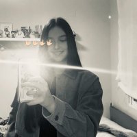 paulitaa (@paulaade_) 's Twitter Profile