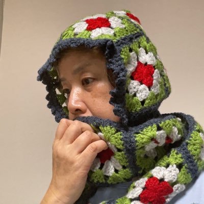 さすらいの編み人、寅茶房です。 編み物と猫と阪神と紅茶を愛する、北九州市出身東京住まい。家族は夫と愛猫3号ミオラです。