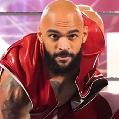 Look up to the sky and you won’t see a bird or a plane flying within the clouds, but a ring worn superhero more unique than most. 𓅮 @KingRicochet annotation.