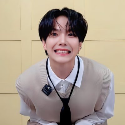 Pk_buildblue's profile picture. แอคสำรอง 💙 Support @jakeB4rever #Buildjakapan #Beyourluve #bubble