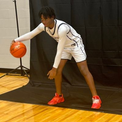 Proverbs 13:4 | Ranchview High School | 6’0 Guard and Receiver | 3.95 GPA | C/o 26 |