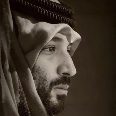 اسيا لها ملك واحد اسمه الهلال                                     

سيدها . فارسها. كبيرها . عرابها