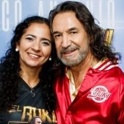 selva_aguilera's profile picture. Con que poco logras tu darle tanto a mi vida al mirar asi al sonreir haces felices mis dias .....M.A.S