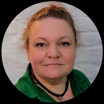 Emily Calvert Profile