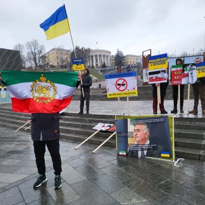 Доброго вечора, ми з України 🇺🇦💪🏻 #anti_russian #freedom_for_Iran زنده باد ازادی #جاویدشاه_رمز_پیروزی @pahlavireza✌🏻🫡🩵