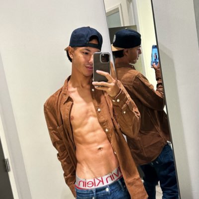 AquarianFatha's profile image