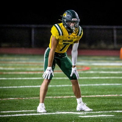 blakehart_11's profile picture. 