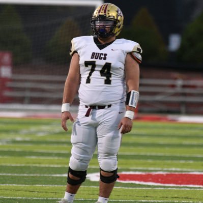 Chartiers Houston High School ‘24|Football-OL: C/G, DL: DT/DE, ST:LS |6’0 280 |GPA 4.8| 22’/23’ Black Hills Conf HM| 22’ OR All District Team| 23' Captain