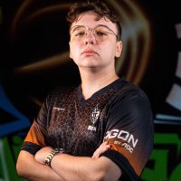 Nex (@nexvlrnt) 's Twitter Profile