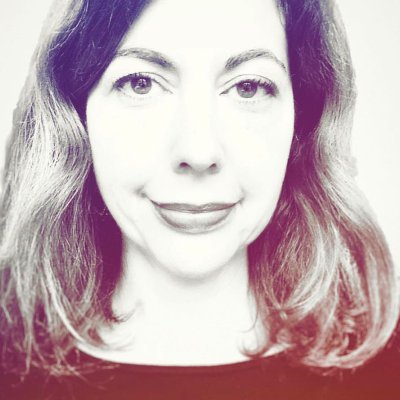 Conseillère en communication / Journaliste / Curatrice de contenu