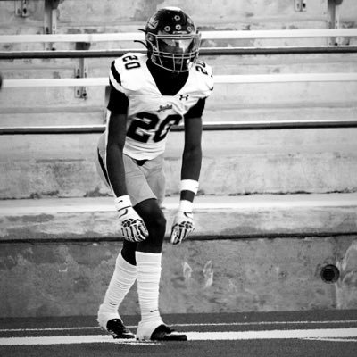 ‘24 DB | 6’2 170 | @DenisonFB | #AGTG | @TRUHuntperform | contact info | xsaxxs55@gmail.com |