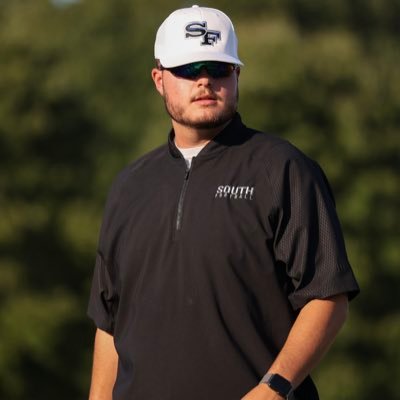 Believer | Husband | Father | Defensive Line Coach | Asst. Wrestling Coach | South Forsyth High School | Berry College Football '20 |