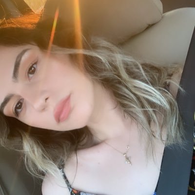 bdemireel's profile picture. 🦄