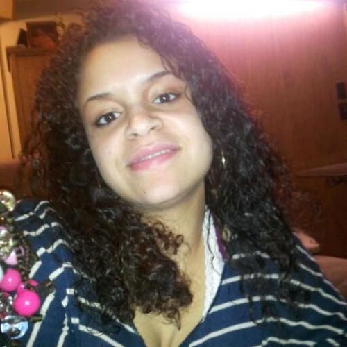 C_LYNNETTE's profile picture. #TeamFollowBack #TeamlightSkin #TeamMommy 
Follow me I follow back!