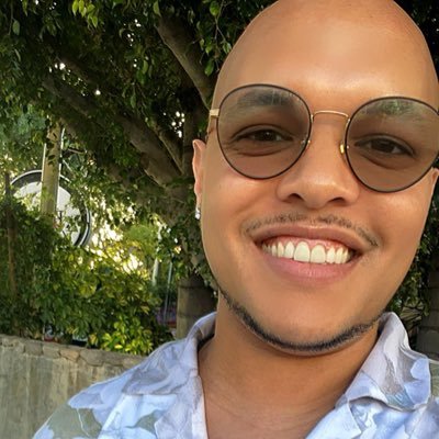 novemberares's profile picture. 🦄 Pursue it with Love 💛