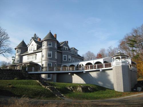 CastleManorInn's profile picture. A distinct 26 Bedroom Inn, Full service Restaurant and indoor and outdoor Function Facilities. This lovely victorian Inn will make you feel right at home.