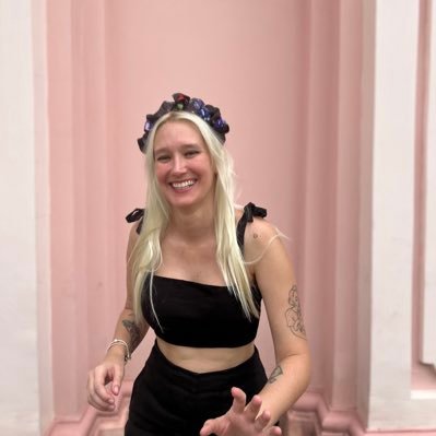 DaniBece11's profile picture. 